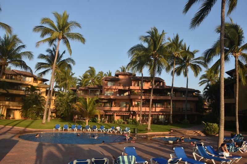 Hermoso Alojamiento En Los Tules, Frente Al Mar En Medio De Hermosos Jardines, Es Unico!!! 巴亞爾塔港 外观 照片